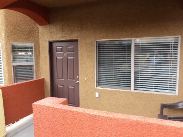 1012 Hawk Ridge Photo